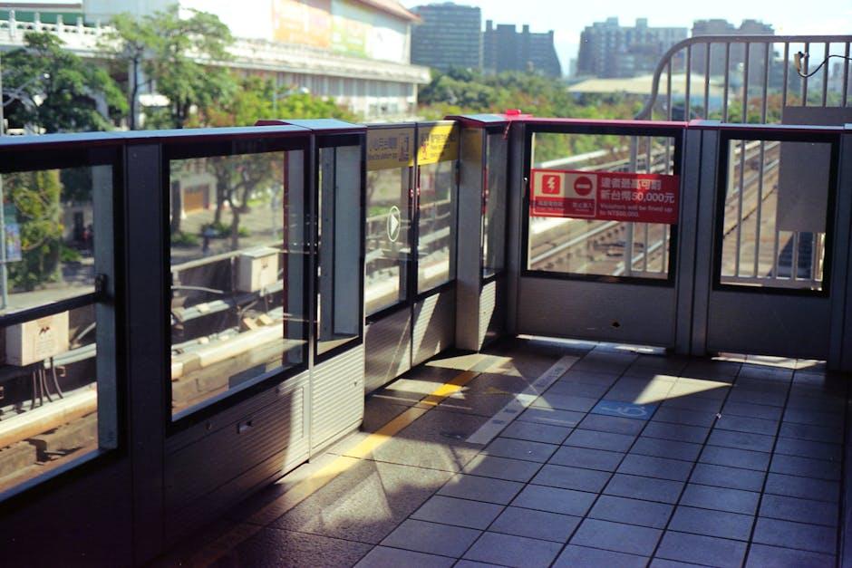 Top 5 Signs You Need Sliding Glass Door Repair in Fort Lauderdale